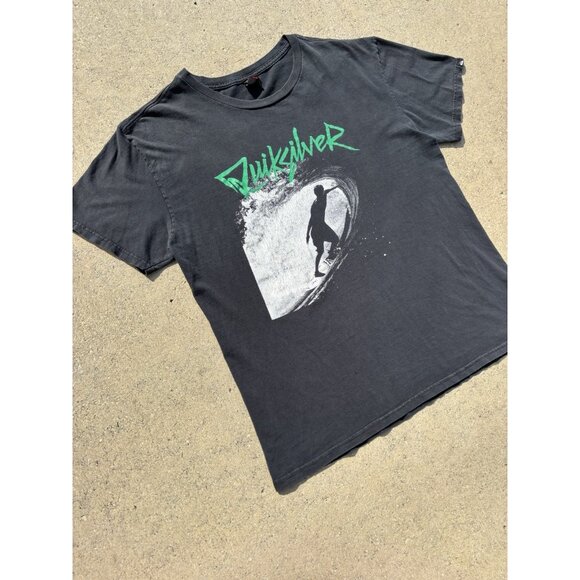 Vintage Quicksilver Surfer / Skater graphic T Shirt Sunfaded - Picture 2 of 6